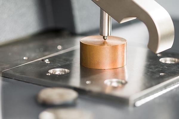 CCD檢測器應(yīng)用在直讀光譜儀 CCD檢測器應(yīng)用在直讀光譜儀