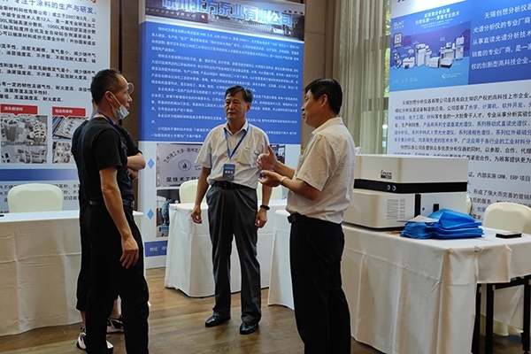 為客戶(hù)介紹我司產(chǎn)品的應(yīng)用